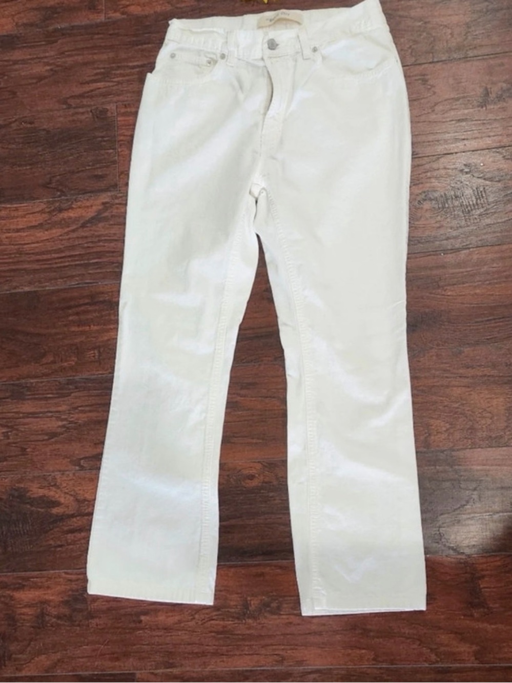 GAP Women’s White Boot-Cut Jeans